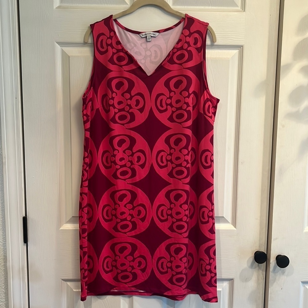 Sunsets and Sweet Tea brand size L pullover sleeveless dress